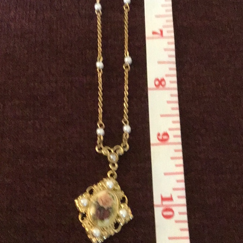 Necklace - Picture 5 of 6